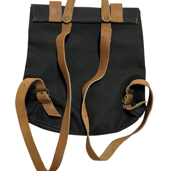 Bonendis Black and Tan Women's Backpack - Picture 2 of 2